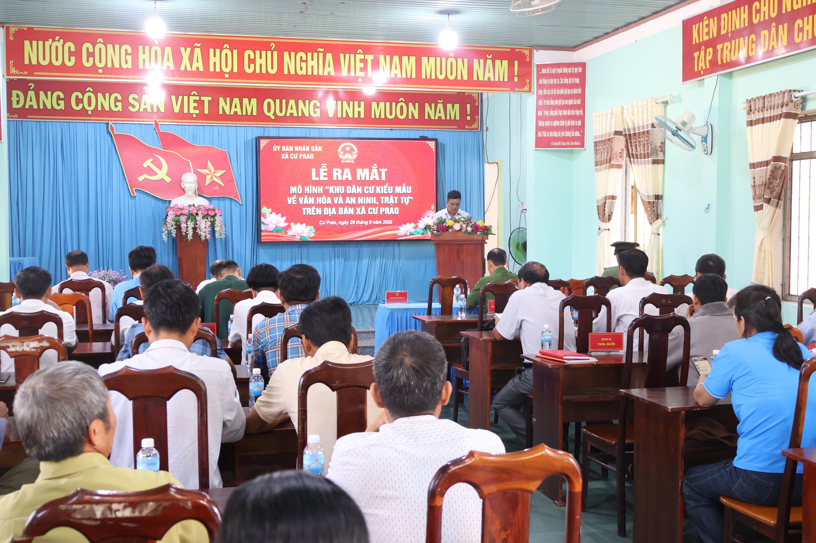 Cư Prao ra mắt mô hình “Khu dân cư kiểu mẫu về văn hóa và an ninh, trật tự”