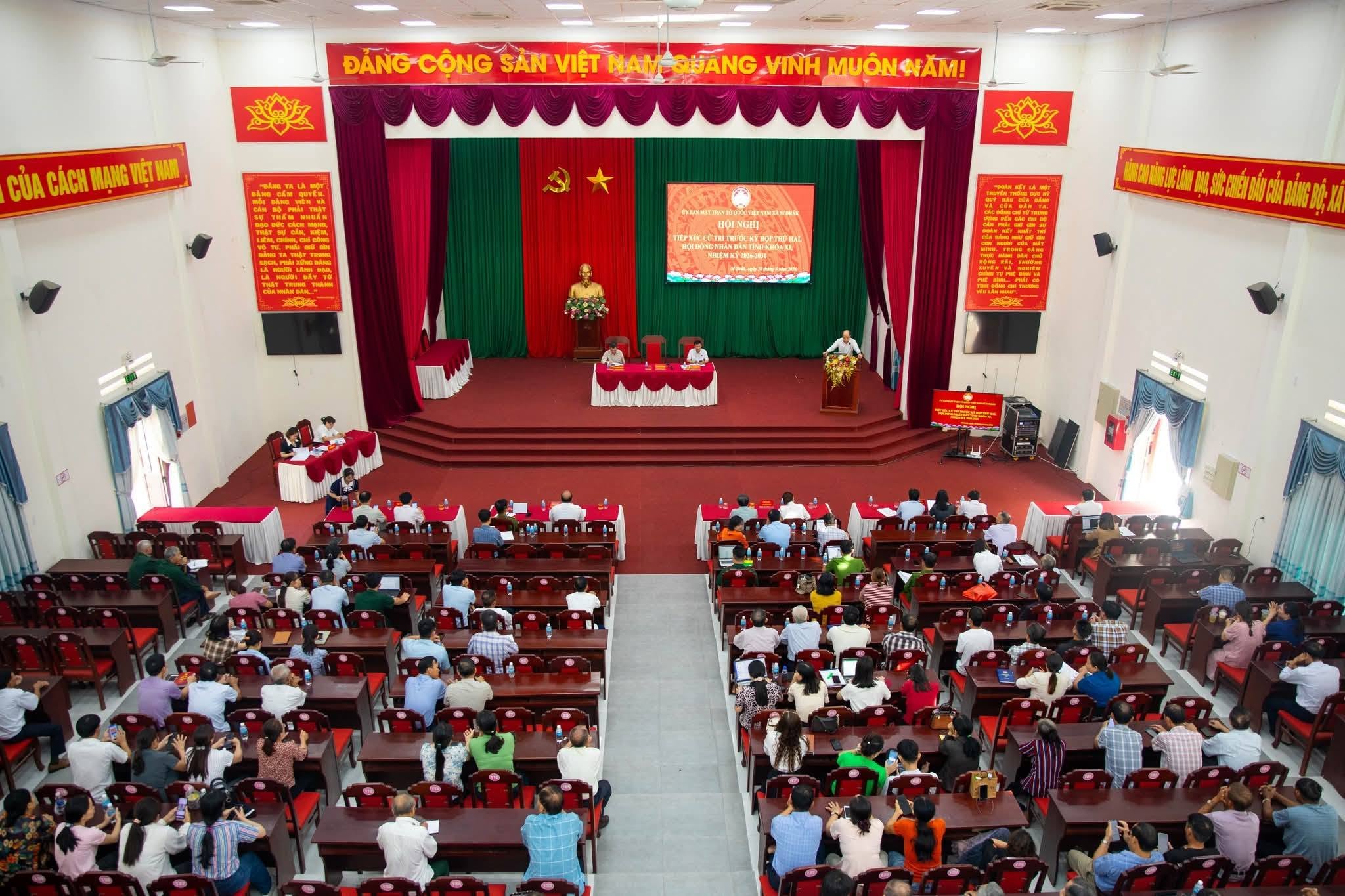 Tổ đại biểu số 4 HĐND tỉnh Đắk Lắk lắng nghe tâm tư, nguyện vọng của cử tri 4 xã trước kỳ họp thứ Hai