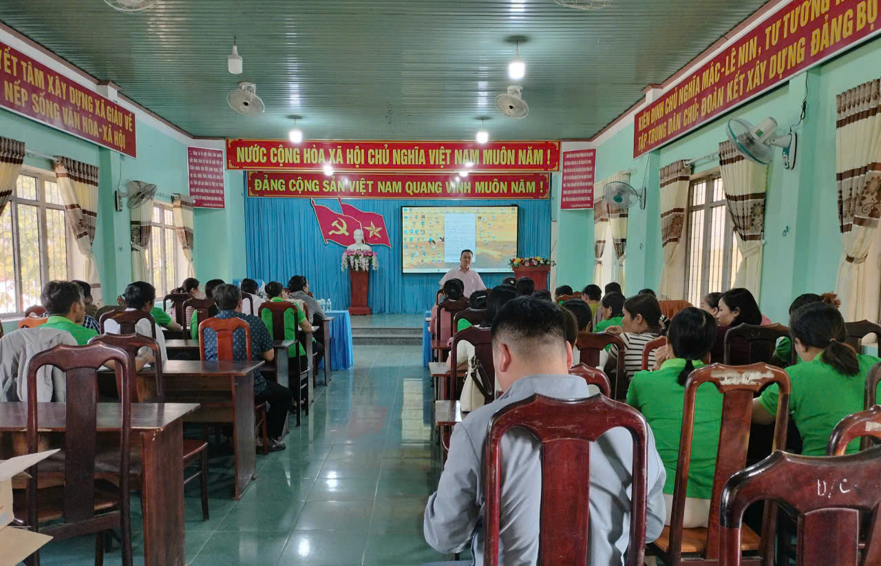 Tập huấn nghiệp vụ tín dụng chính sách cho cán bộ cơ sở