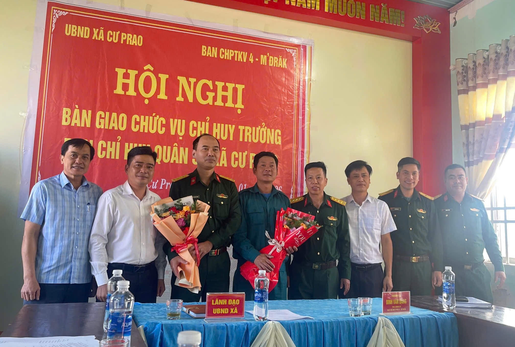 Hội nghị bàn giao chức vụ Chỉ huy trưởng Ban Chỉ huy Quân sự xã Cư Prao