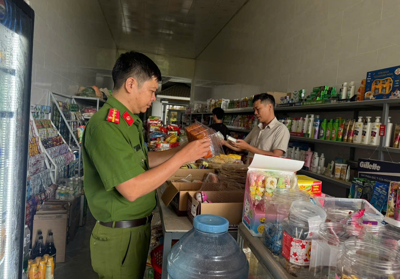 Cư Prao tăng cường kiểm tra an toàn thực phẩm dịp Tết Trung thu