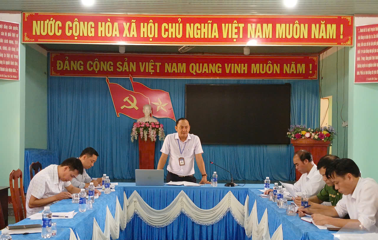 Cư Prao họp thống nhất tiêu chí rà soát, đề xuất nhân sự quản lý các cơ sở giáo dục sau sắp xếp