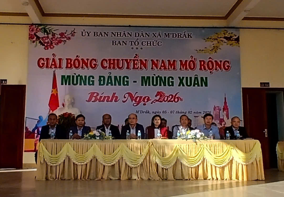 Khai mạc Giải Cúp bóng chuyền nam xã M’Drắk mở rộng “Mừng Đảng – Mừng Xuân” Bính Ngọ 2026