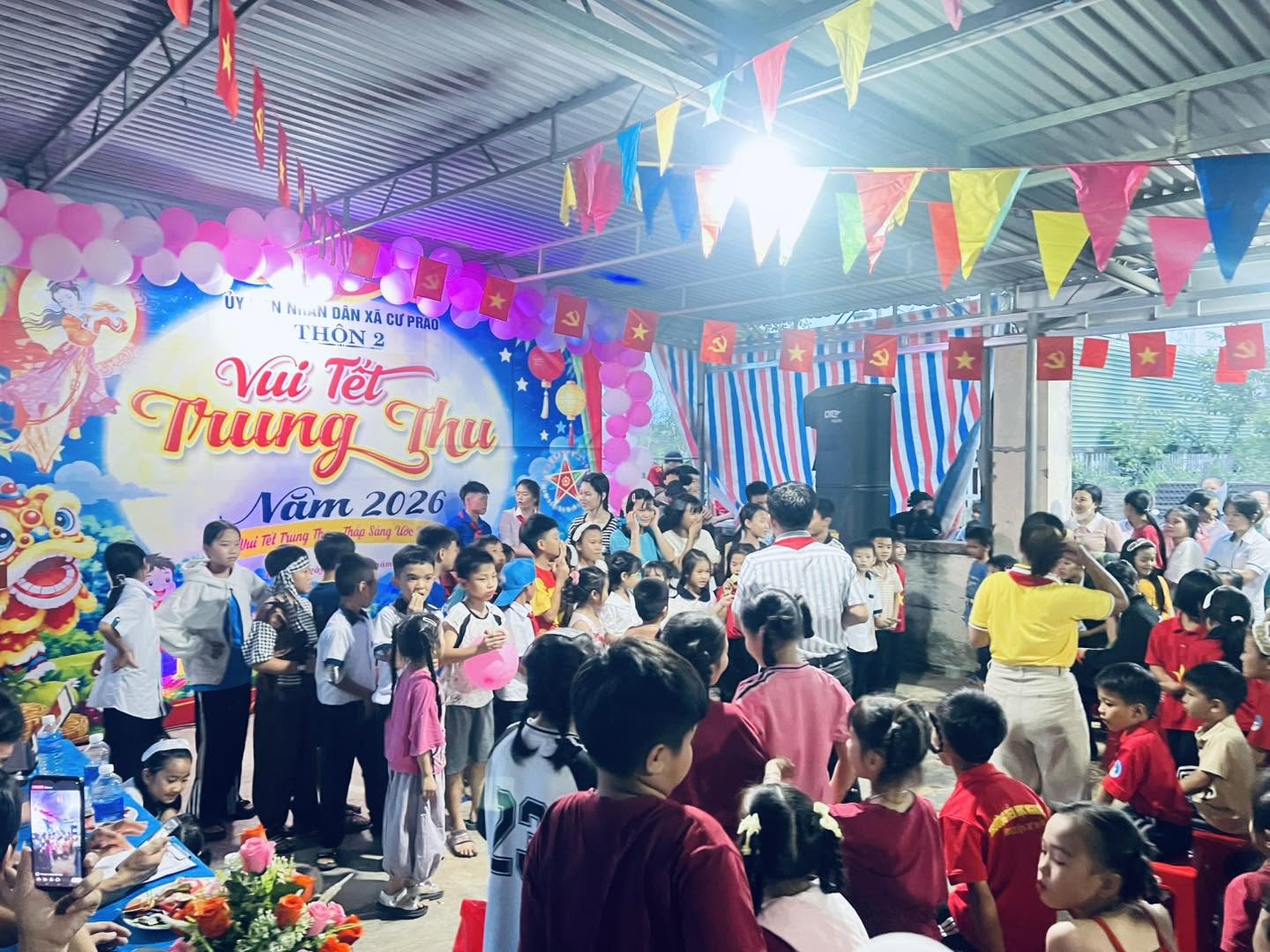 Rộn ràng không khí Trung thu ở các thôn, buôn xã Cư Prao