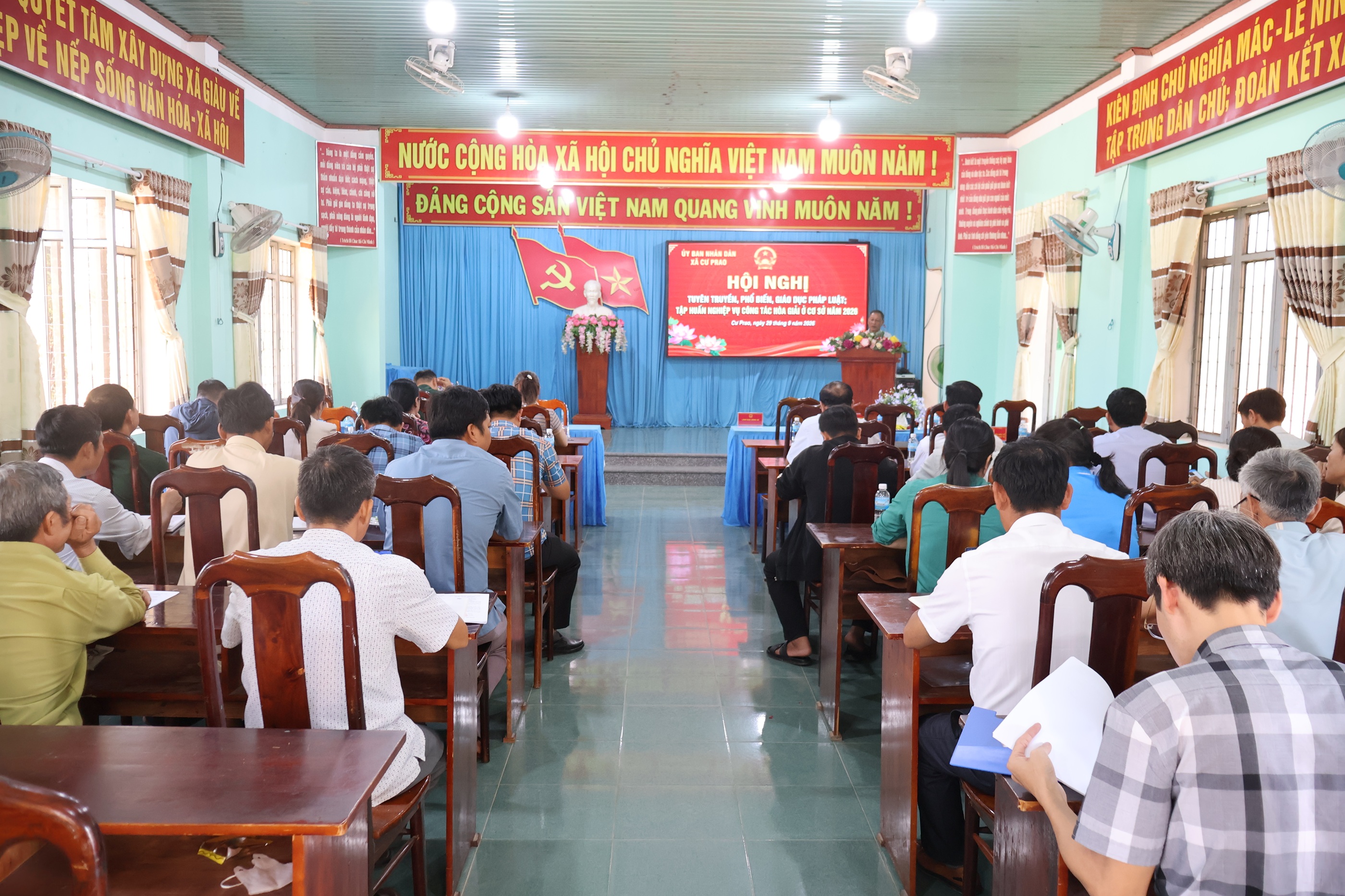 Cư Prao đẩy mạnh tuyên truyền, phổ biến, giáo dục pháp luật ở cơ sở