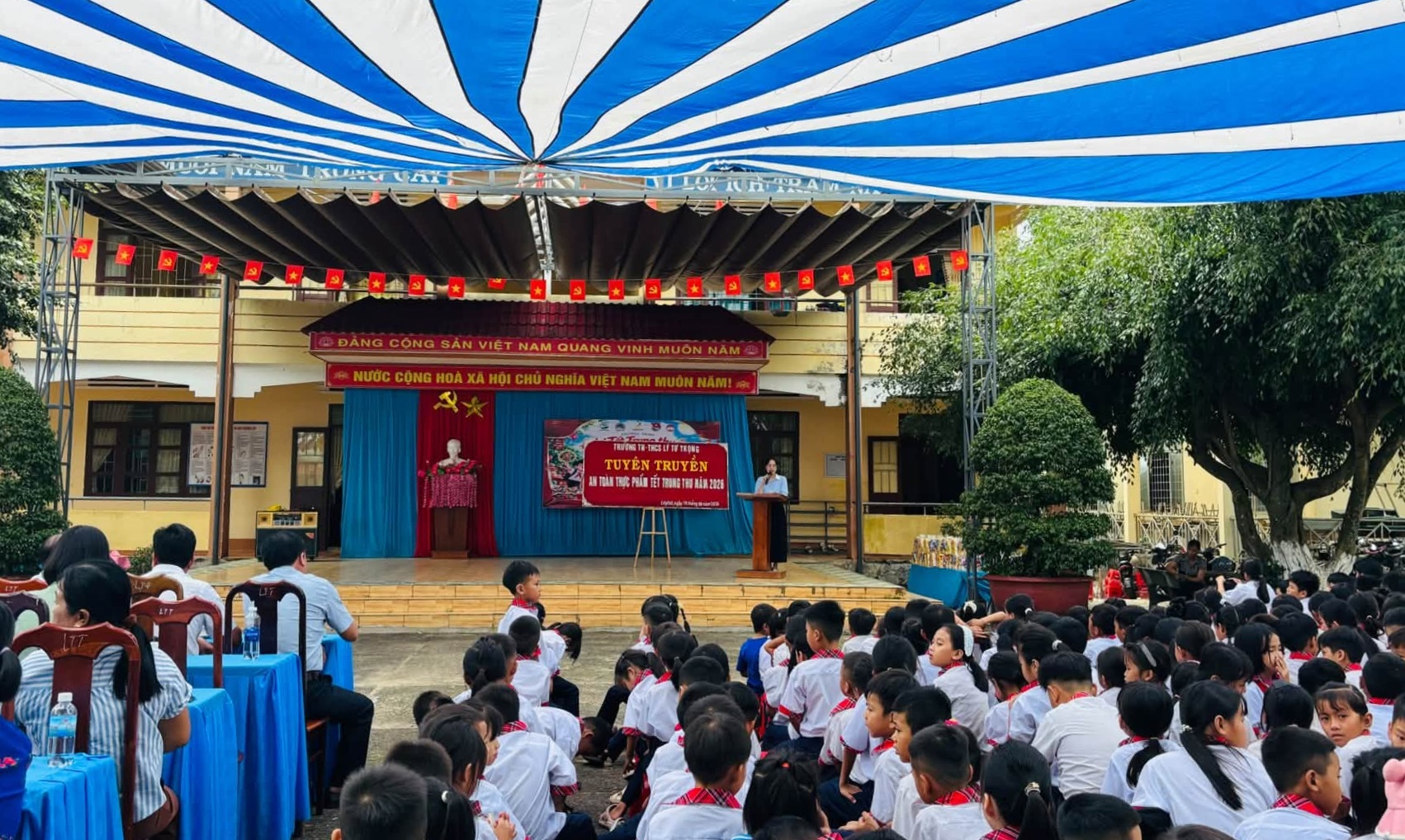 Trường Tiểu học và THCS Lý Tự Trọng chủ động phòng ngừa nguy cơ mất an toàn thực phẩm dịp Trung thu