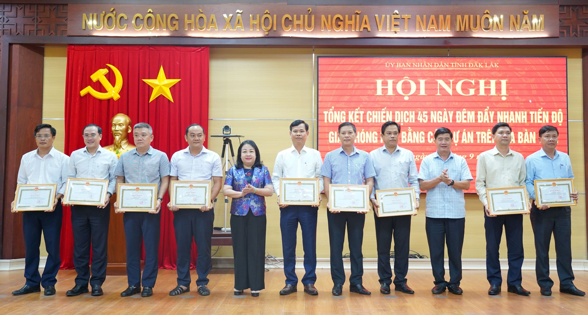 Cư Prao được tặng Bằng khen trong Chiến dịch 45 ngày đêm giải phóng mặt bằng