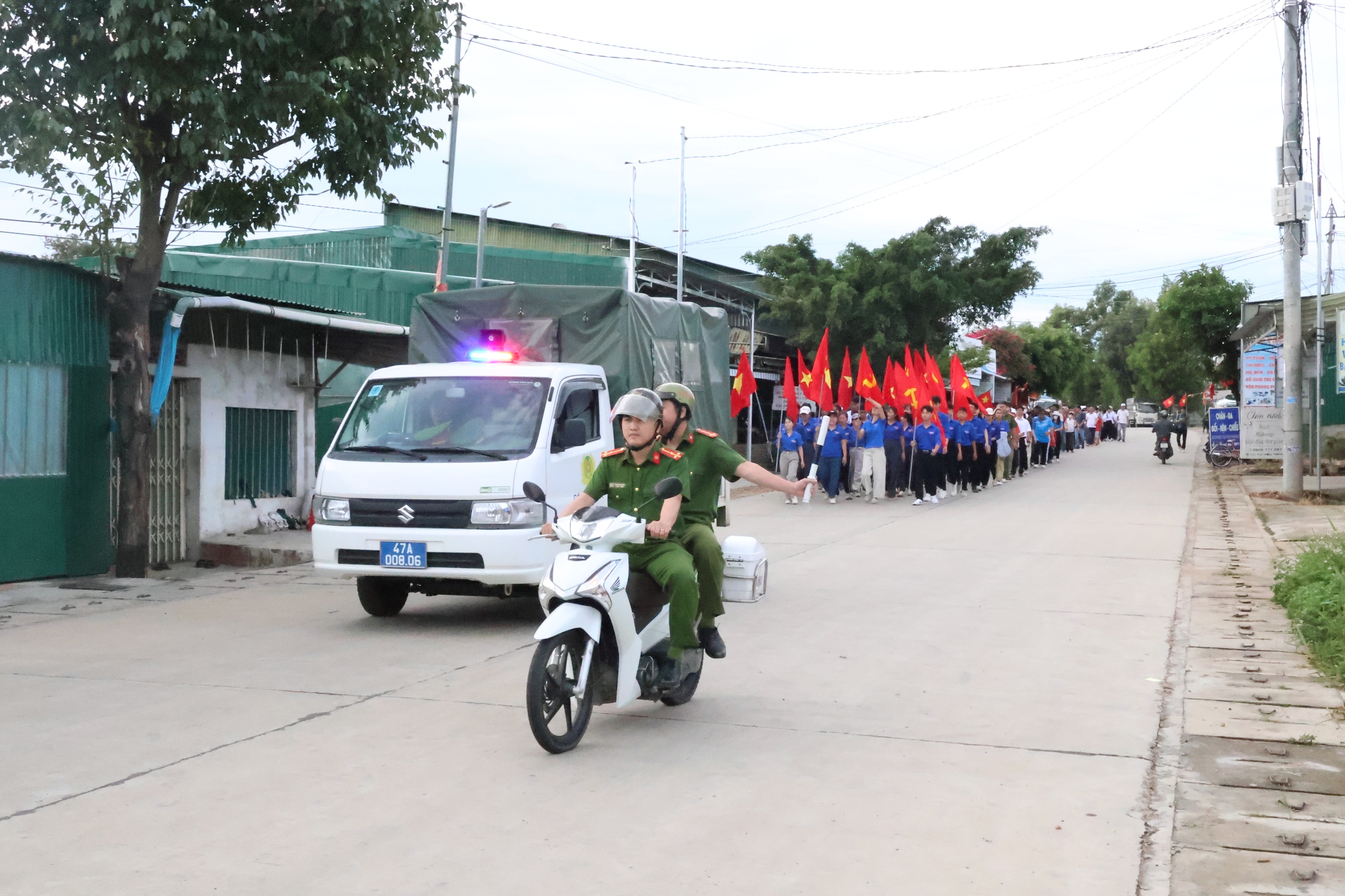 Cư Prao hưởng ứng chương trình “Cùng Việt Nam tiến bước” năm 2026