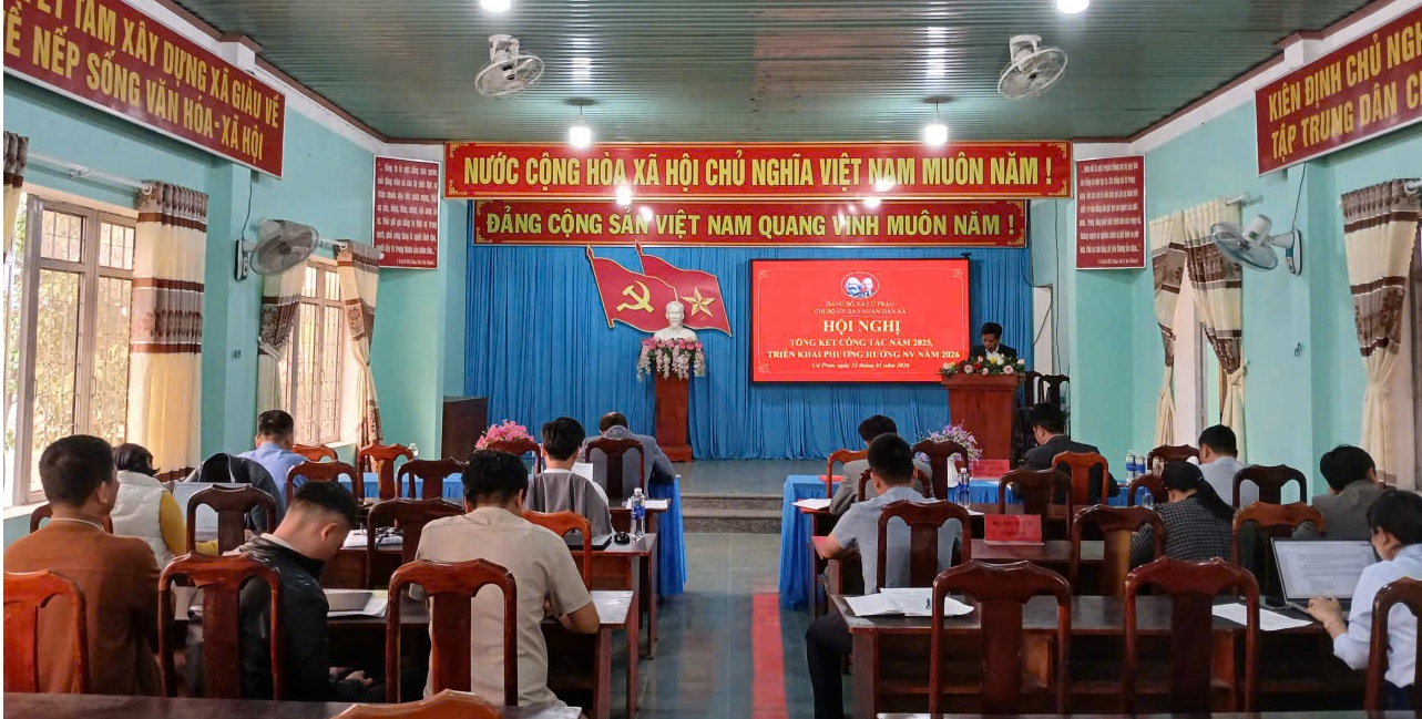 Chi bộ UBND xã Cư Prao tổng kết công tác Đảng năm 2025, triển nhiệm vụ năm 2026