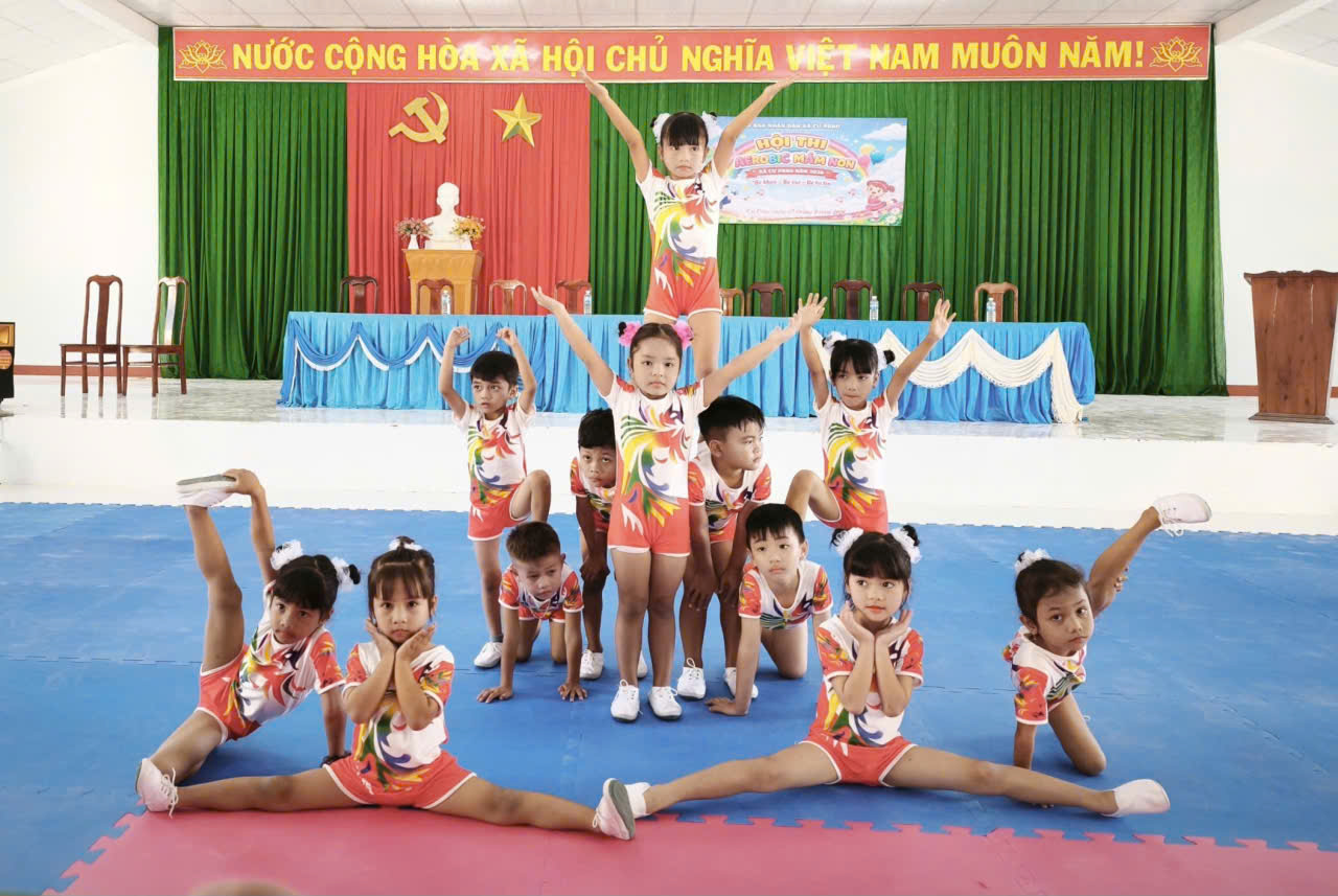 Xã Cư Prao tổ chức Hội thi Aerobic cấp xã năm học 2025 – 2026